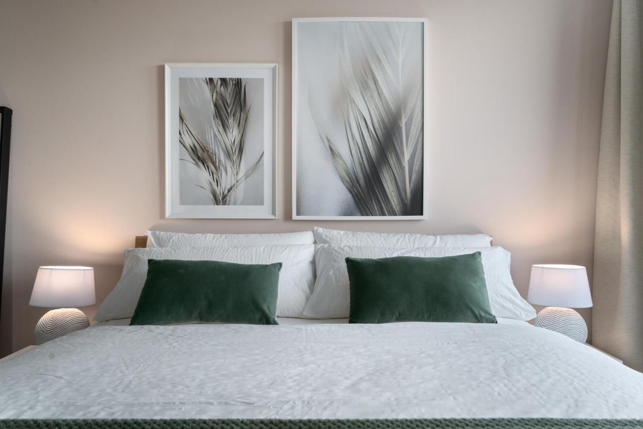 Appartement Shs Homes-luxe Highrise, 2 Bedrooms, Kitchen, Free Parking, Stunning View, Large Tarrasse, Workspace Hasselt